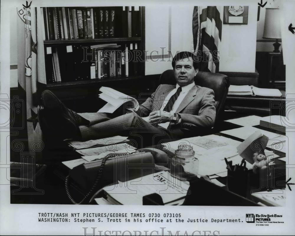 1985 Press Photo Stephen S Trott of Justice Department - Historic Images