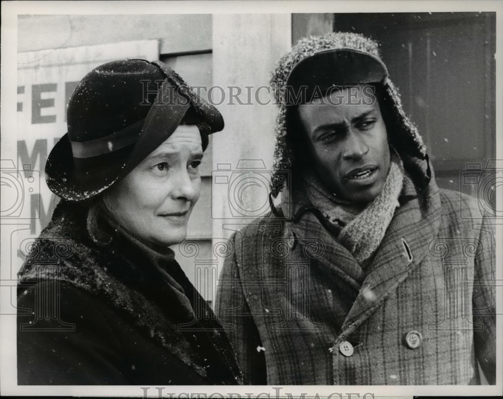 1972 Press Photo Patricia Neal Cleavon Little A Christmas Story - cvp55966 - Historic Images