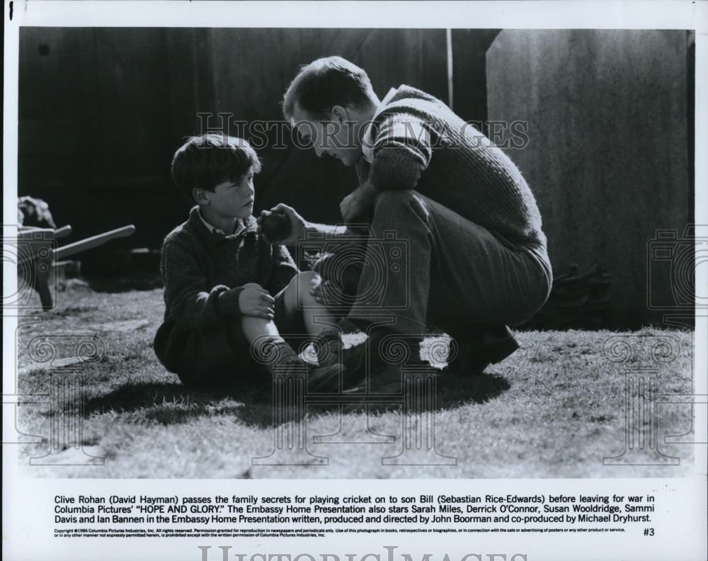 1986 Press Photo David Hayman ad Sebastian Rice-Edwards in Hope and Glory - Historic Images