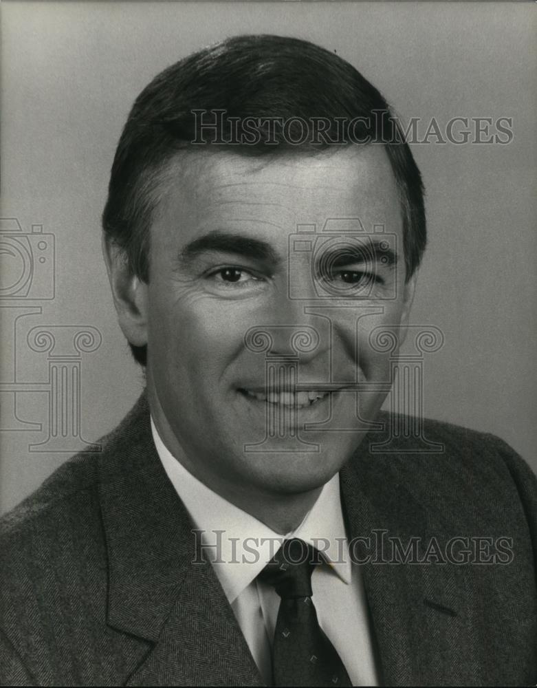 Press Photo Rolland Smith Hosts The Morning Show - cvp54777 - Historic Images