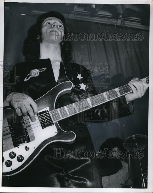 1974 Press Photo Danny Ondercin in Satellite - cvp44100 - Historic Images