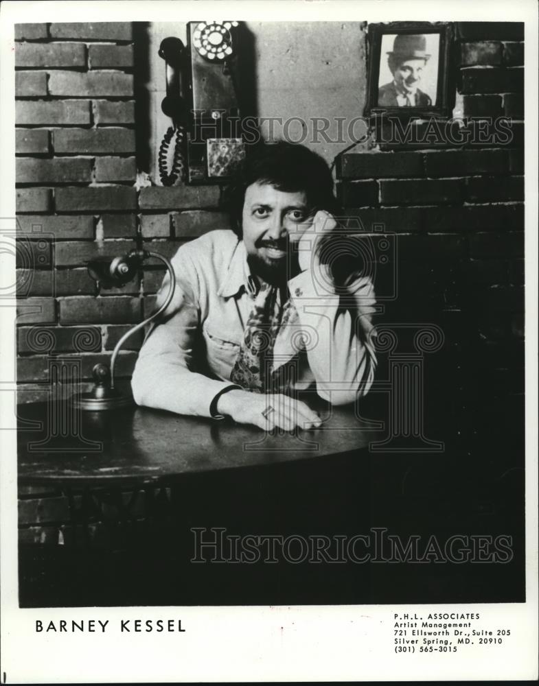 1983 Press Photo Barney Kessel American Jazz Guitarist and Composer - cvp52860 - Historic Images
