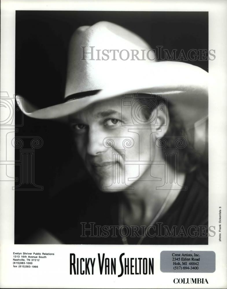 1997 Press Photo Ricky Van Shelton - cvp76232 - Historic Images