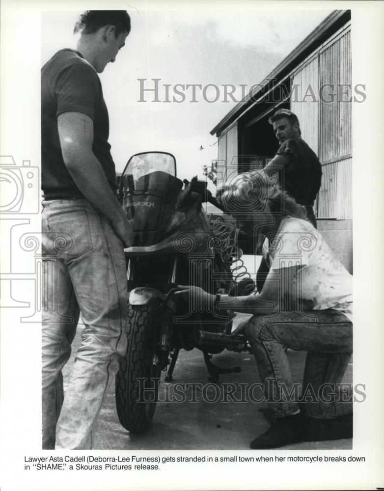 1991 Press Photo Deborra-Lee Furness stars as Asta Cadell in Shame movie film - Historic Images