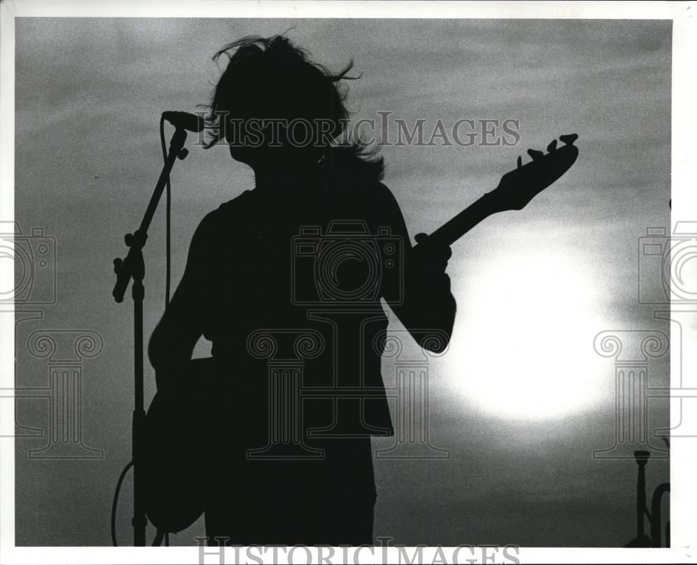 1989 Press Photo Brian Dossa, Bass player for Victory Blvd - cvp56964 - Historic Images