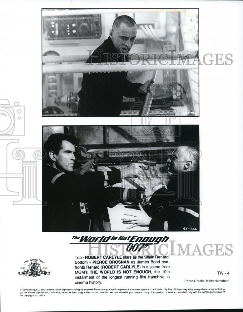 1999 Press Photo Robert Carlyle &amp; Pierce Bronson in The World is Not Enough - Historic Images