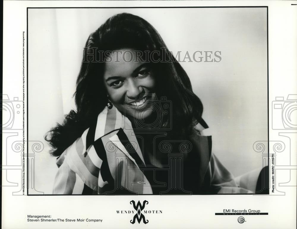 1992 Press Photo Wendy Moten Music Artist - cvp46407 - Historic Images