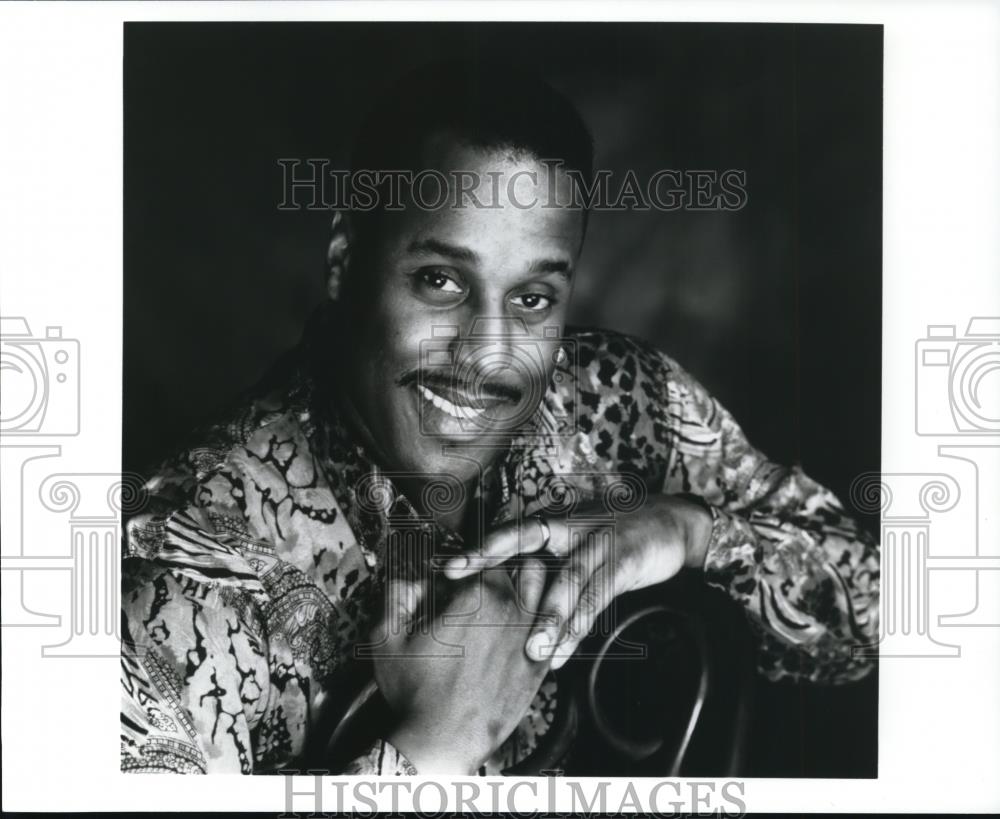 1996 Press Photo Derek Lee Ragin Singer - cvp46571 - Historic Images