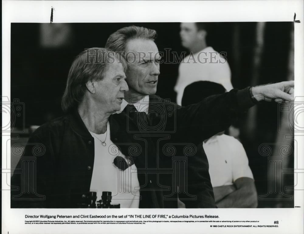 1993 Press Photo Director Wolfgang Petersen & Clint Eastwood In The Line of Fire - Historic Images