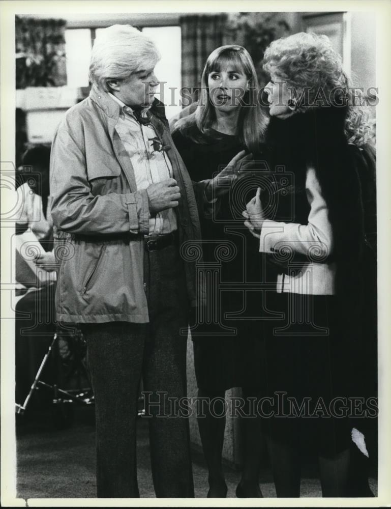 1986 Press Photo Gwen Verdon Bess Armstrong and Bill Wiley in All is Forgiven - Historic Images