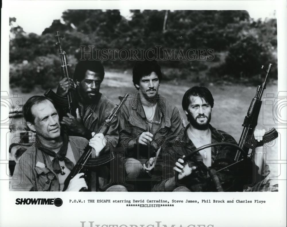 1987 Press Photo David Carradine, Steve James &amp; Phil Brock in POW The Escape - Historic Images