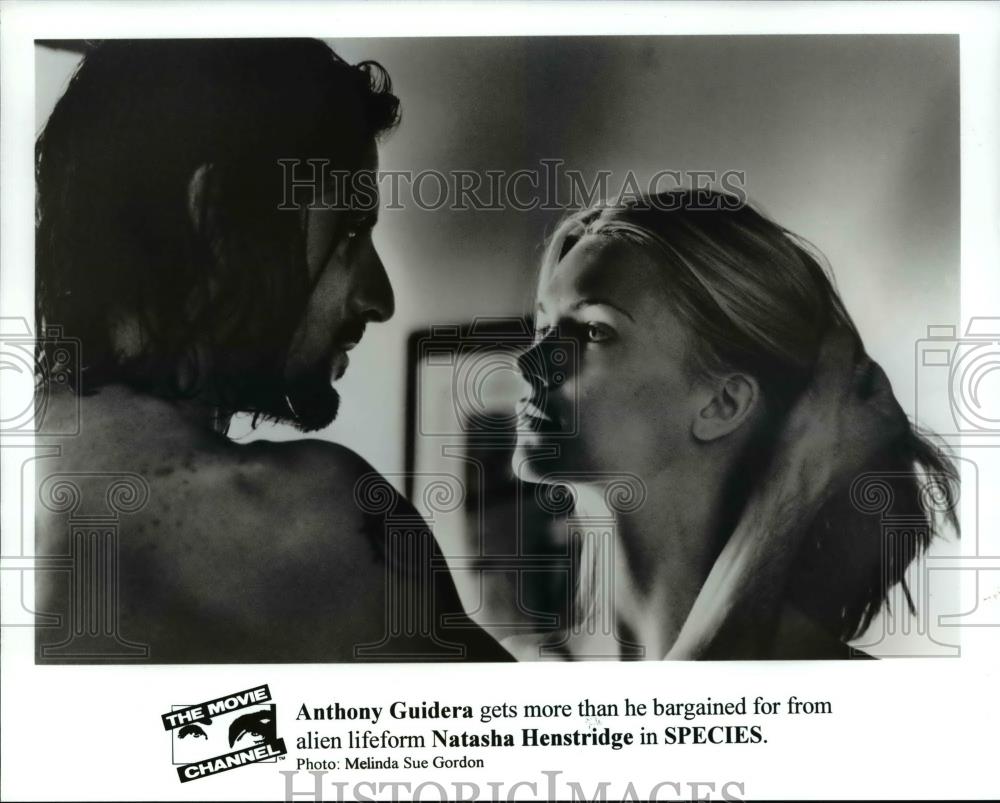 1997 Press Photo Anthony Guidera, Natasha Henstridge in Species - cvp75008 - Historic Images