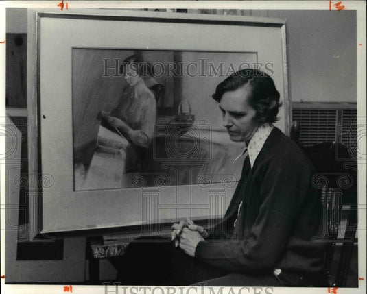 1976 Press Photo Marian Treastie, subject of husband Richard's Marian Knitting - Historic Images