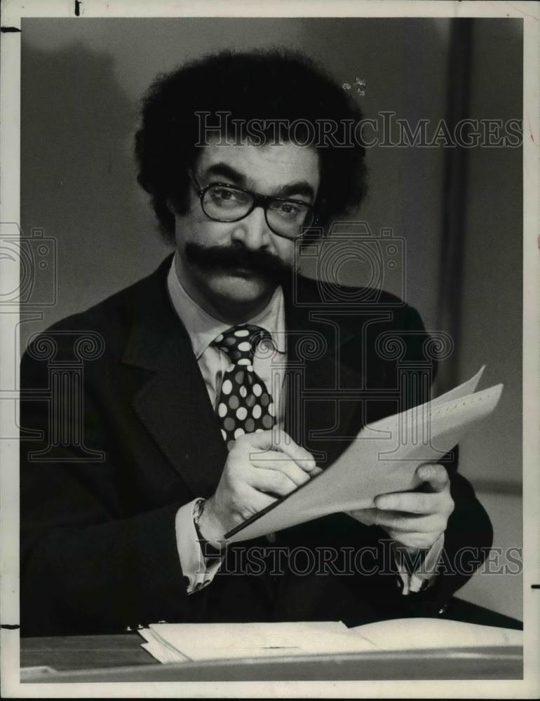 1973 Press Photo Gene Shalit, Writer Humorist, Movie &amp; Book Reviewer on Today - Historic Images