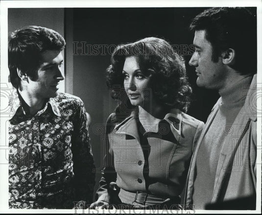 1972 Press Photo Protectors - cvp73173 - Historic Images