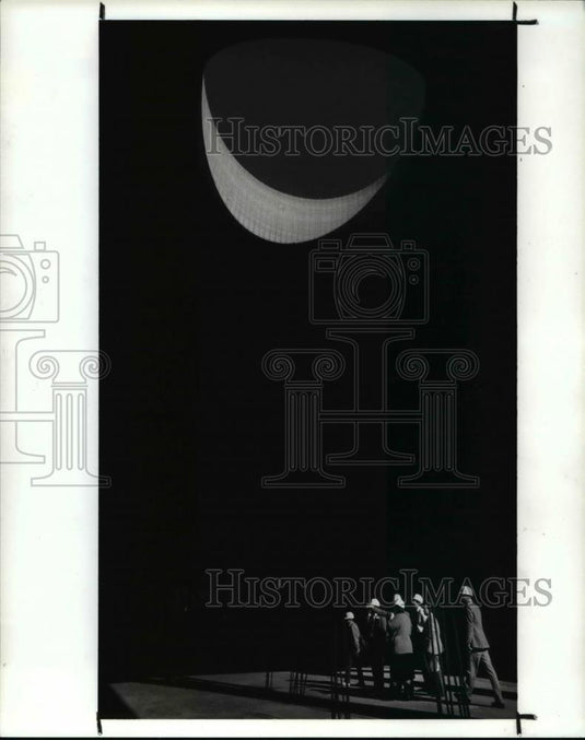 1989 Press Photo Media tour of Perry Nuclear Power Plant. - cva67342 - Historic Images