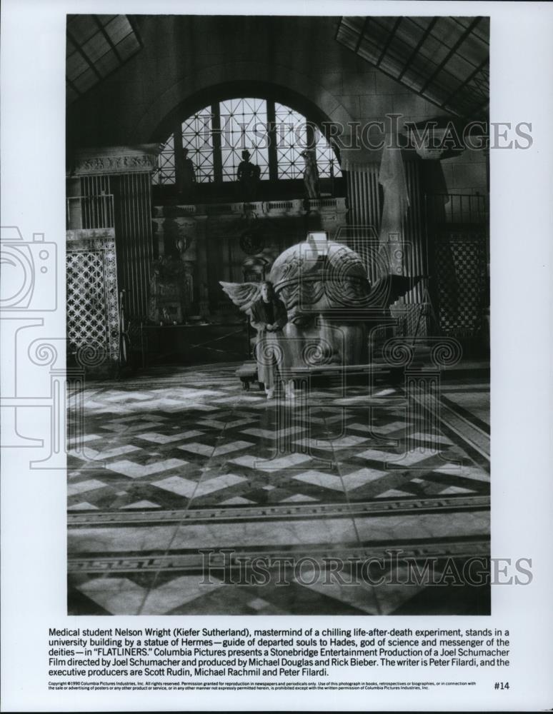 1991 Press Photo Kiefer Sutherland in &quot;Flatliners&quot; - cvp50248 - Historic Images