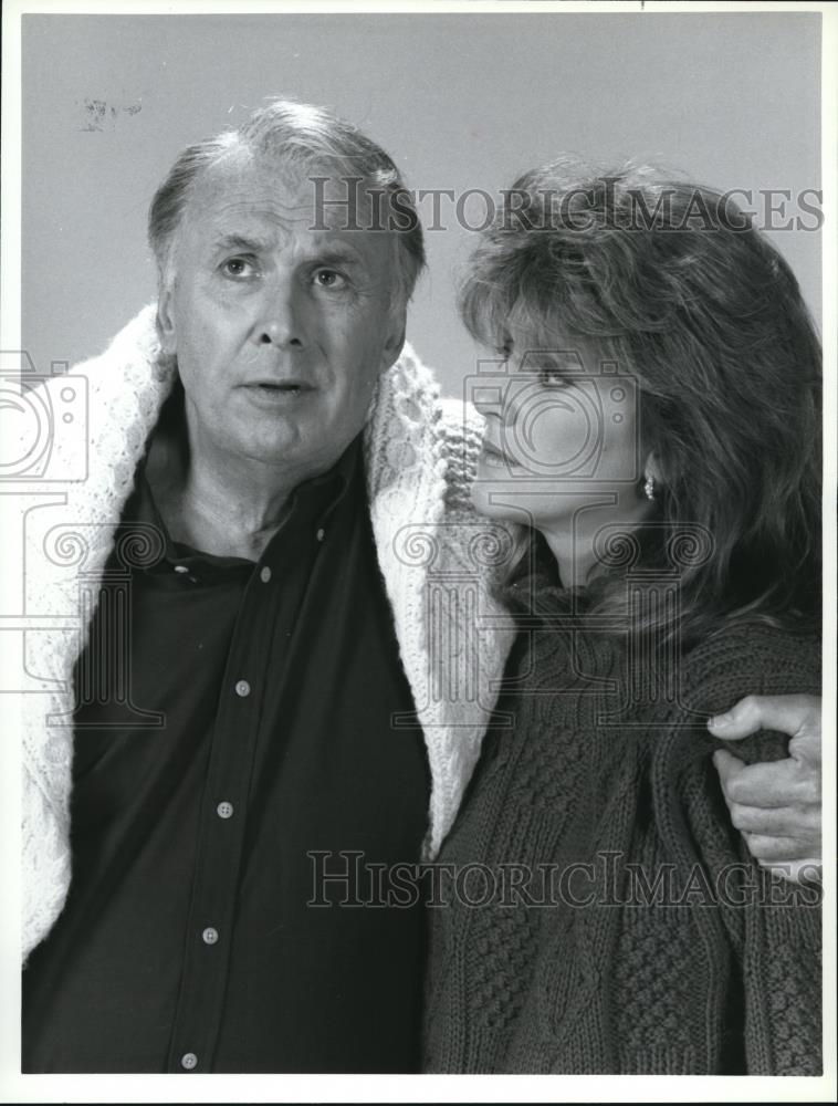 1987 Press Photo Richard Kiley &amp; Wendy Phillips in A Year in the Life - Historic Images