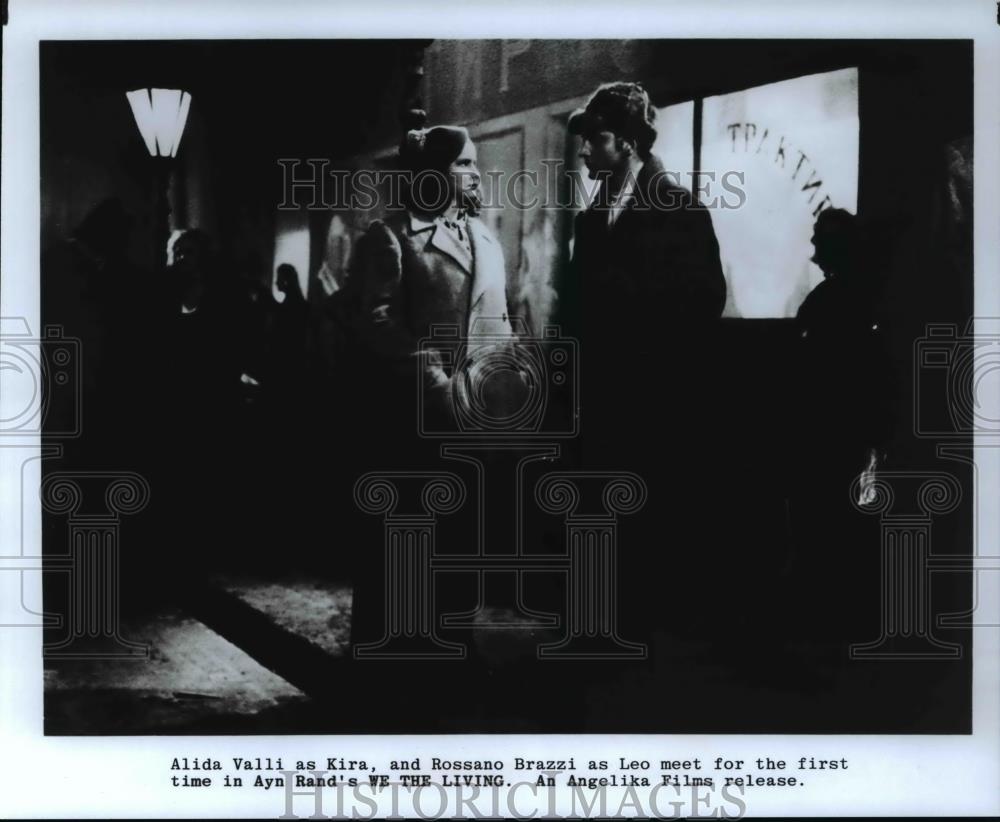 1990 Press Photo Alida Valli and Rossano Brazzi star in We the Living - Historic Images