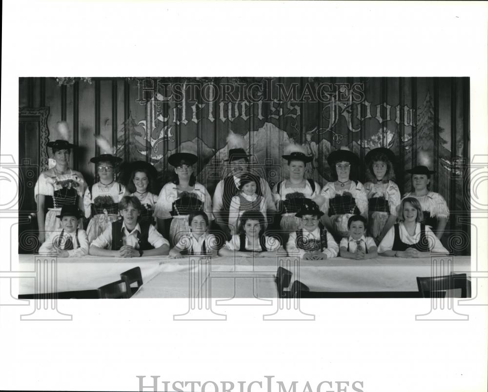 1990 Press Photo Cleveland Dance Group Verein Schuplatters - cva54900 - Historic Images