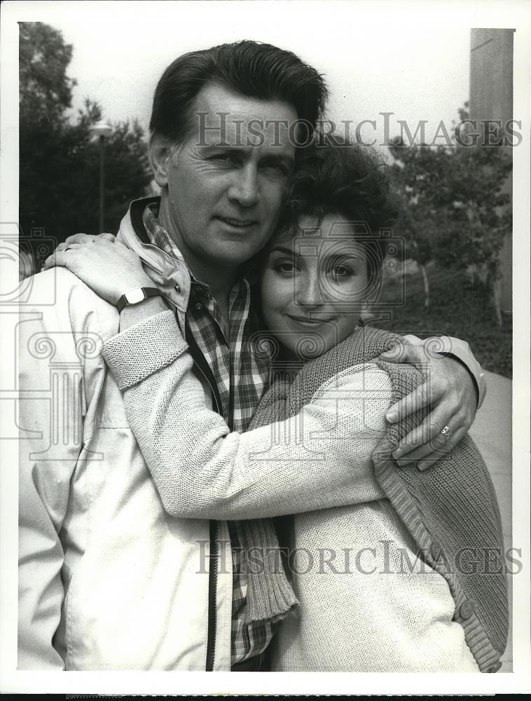 1989 Press Photo Annie Potts &amp; Martin Shee in NY Dissisent Mom - cvp68298 - Historic Images