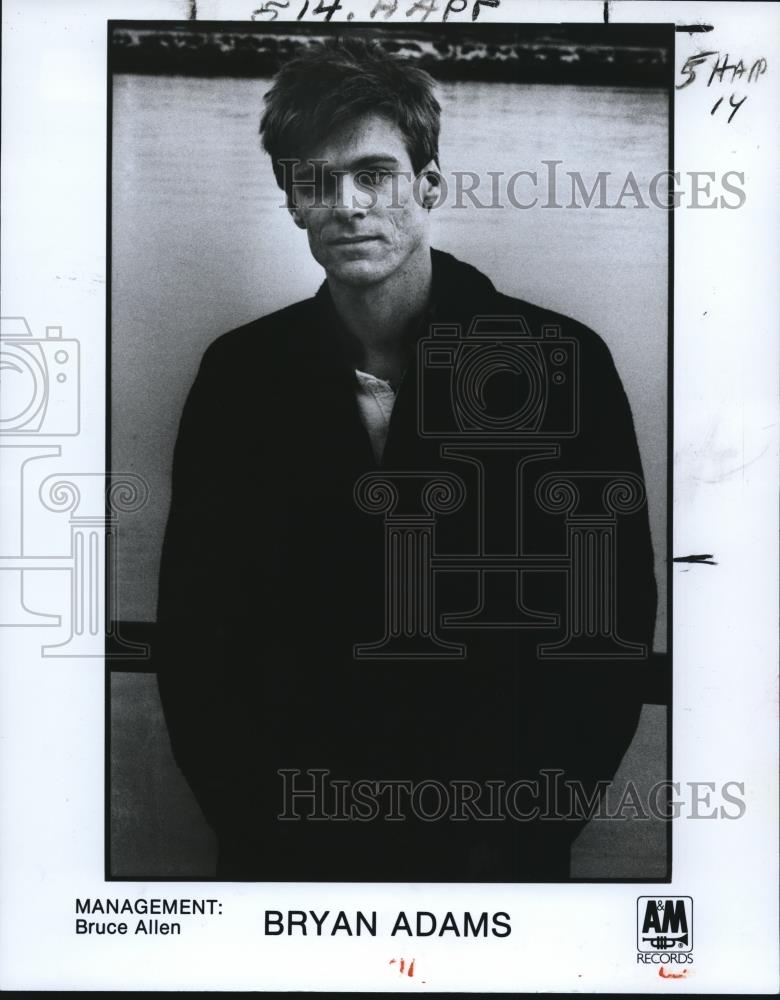 1992 Press Photo Bryan Adams - cvp52291 - Historic Images