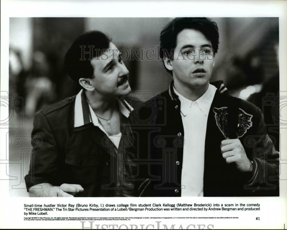 1991 Press Photo Bruno Kirby and Matthew Broderick star in The Freshman - Historic Images