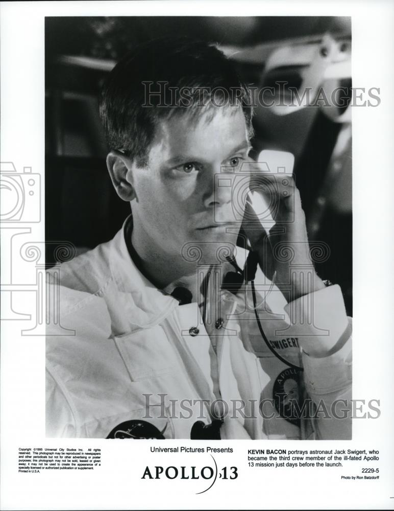 1995 Press Photo Kevin Bacon stars as Jack Swigert in Apollo 13 - cvp58691 - Historic Images