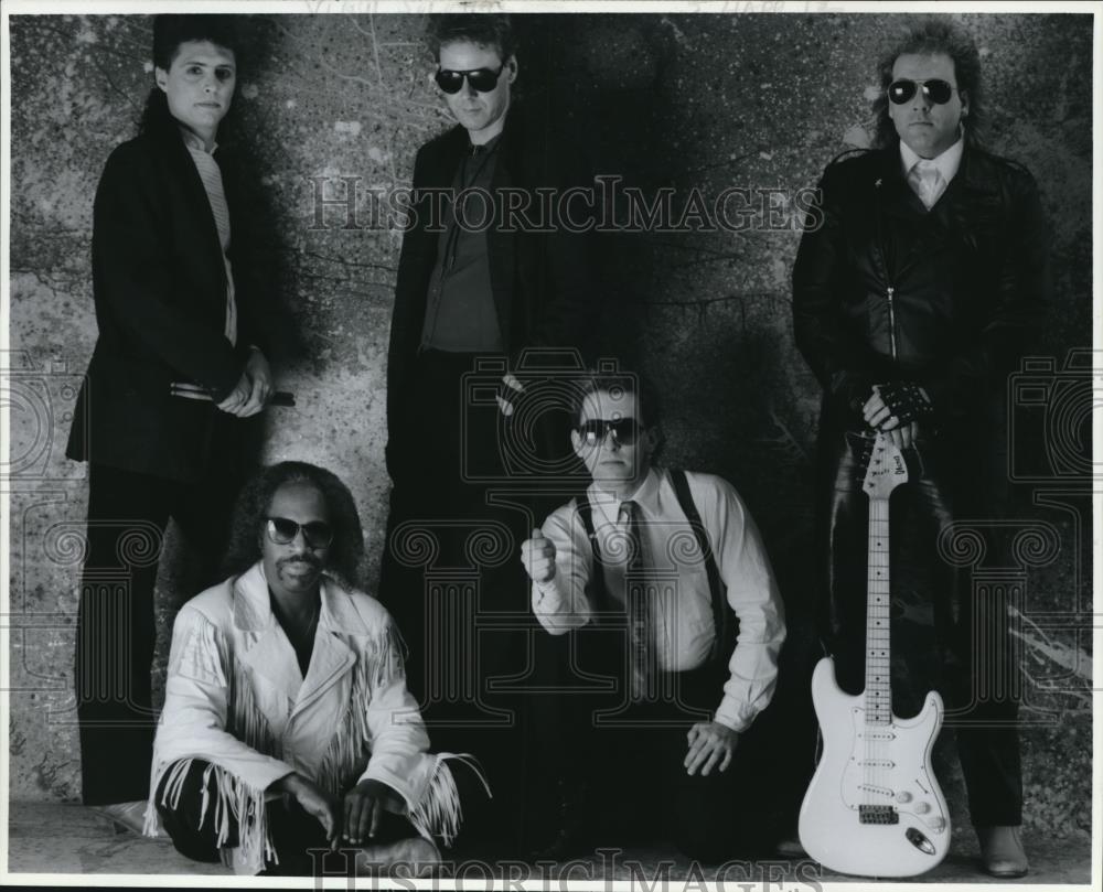 1988 Press Photo Musical Groups Vinyl Solution - cvp56988 - Historic Images