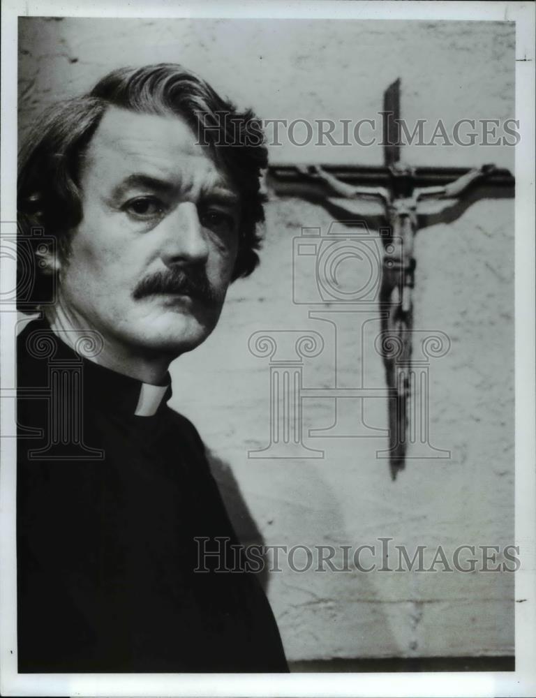 1983 Press Photo Hal Holbrook in "The Fog" - cvp45885 - Historic Images