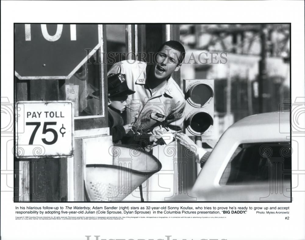 1999 Press Photo Adam Sandler stars as Sonny Koufax in Big Daddy - cvp49884 - Historic Images