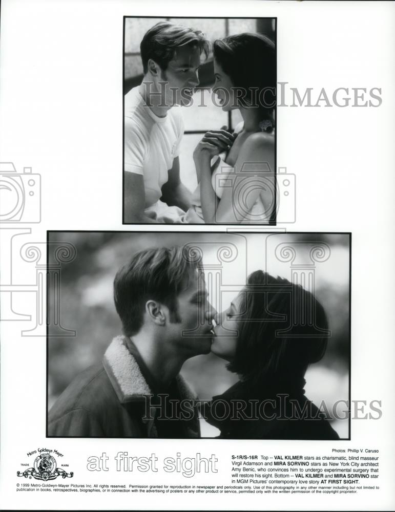 1999 Press Photo Val Kilmer and Mira Sorvino in &quot;At First Sight&quot; - cvp50316 - Historic Images