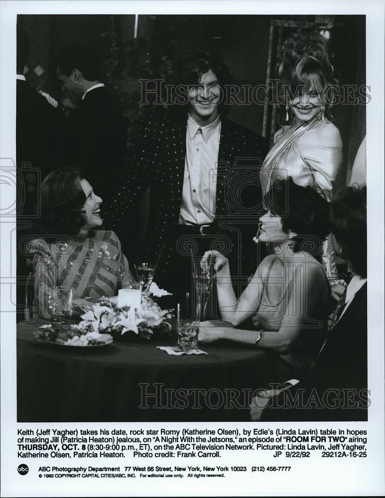 1992 Press Photo Jeff Yagher Katherine Olsen Linda Lavin and Patricia Heaton - Historic Images