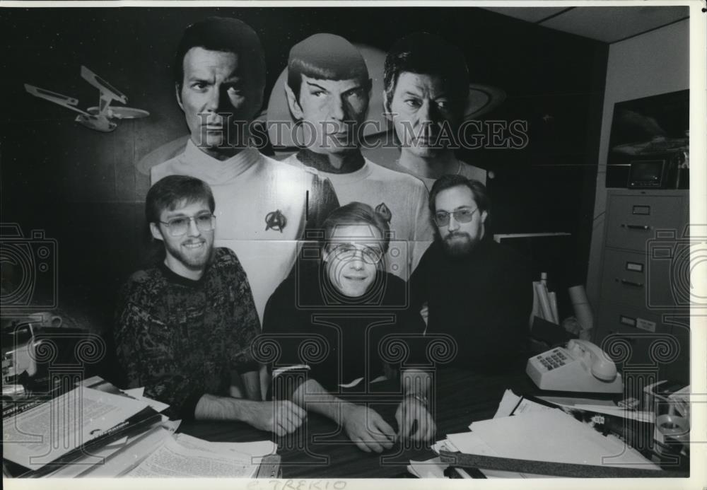 1989 Press Photo Robert Allan, Dan Madsen &amp; John Davis in Star Trek - cvp51044 - Historic Images