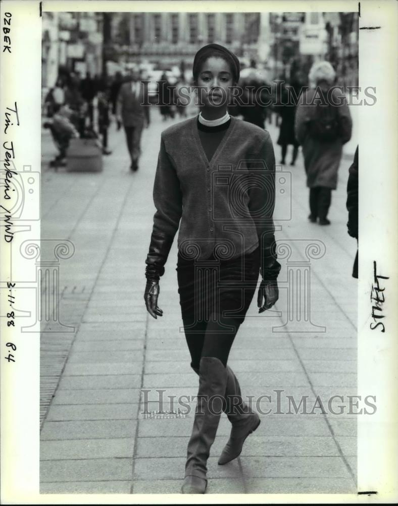 1988 Press Photo Tim Jenkins in a Fall fashion - cva60912 - Historic Images