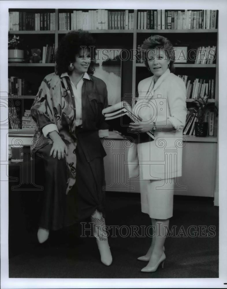 1987 Press Photo Lainie Kazan &amp; Patty Duke in Karen&#39;s Song - cvp69478 - Historic Images