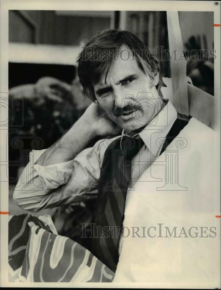 1980 Press Photo Dennis Weaver in The Islander - cvp76134 - Historic Images