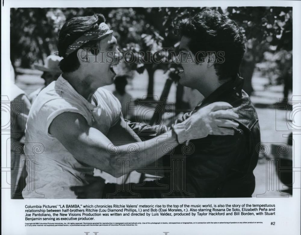 1986 Press Photo Lou Diamon Phillips &amp; Esai Morales in La Bamba - cvp50642 - Historic Images