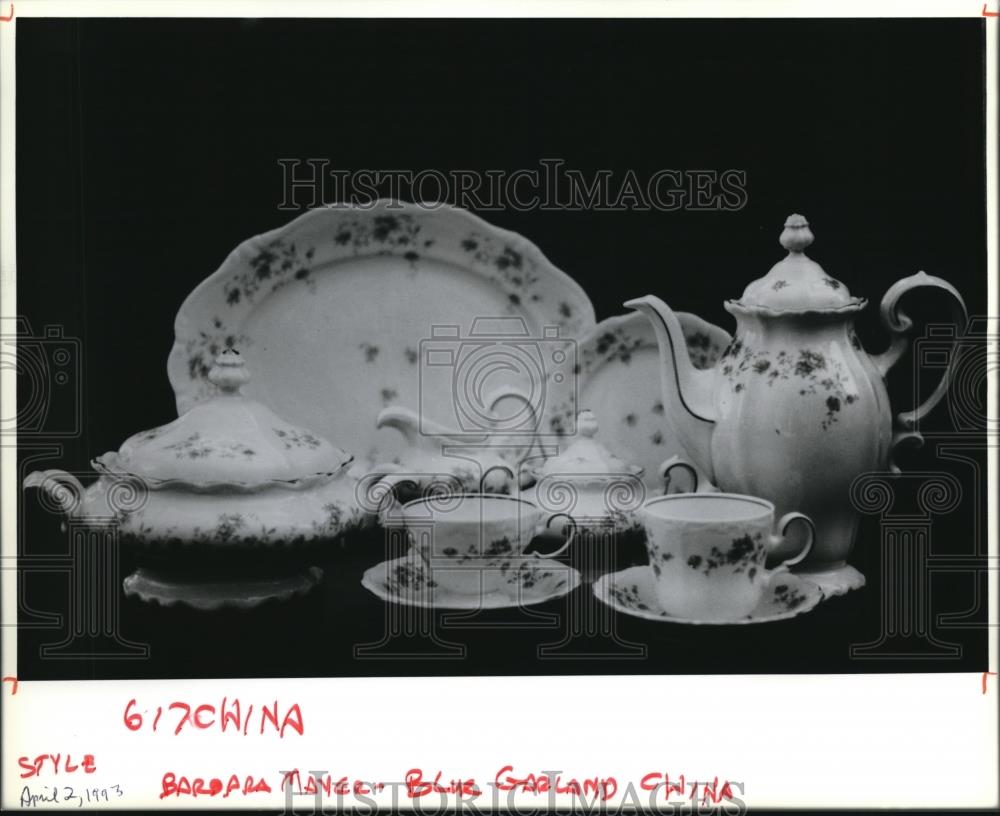 1993 Press Photo The China ceramic tea set - cva55577 - Historic Images