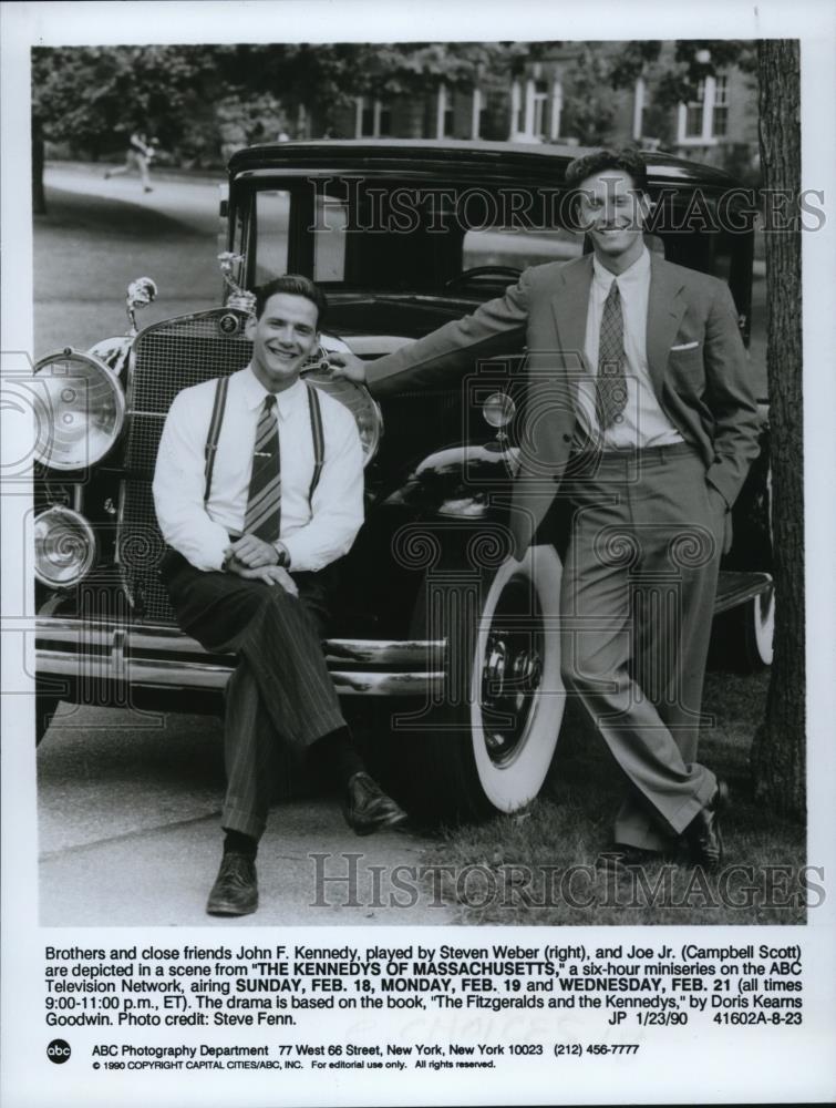 1990 Press Photo Steven Weber, Campbell Scott in The Kennedys of Massachussets - Historic Images