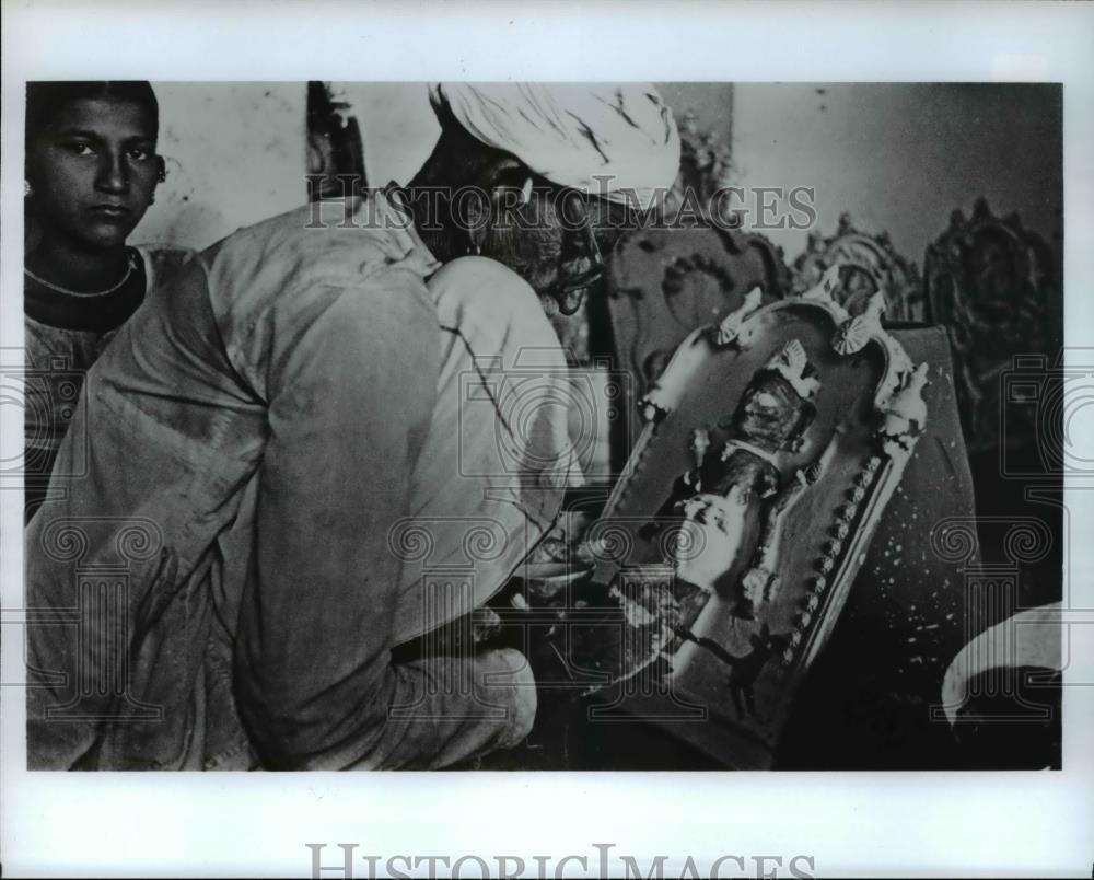 1985 Press Photo Mati Manas in The Mind of Clay - cvp70051 - Historic Images