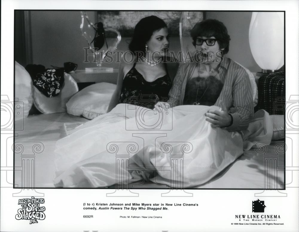 1999 Press Photo Kristen Johnson Mike Myers in Austin Powers Spy Who Shagged Me - Historic Images