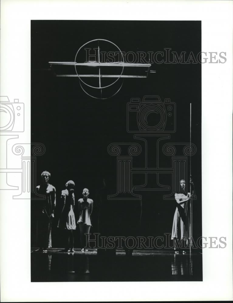 1998 Press Photo Bill Jones and the Zance Dance Company - cva55881 - Historic Images