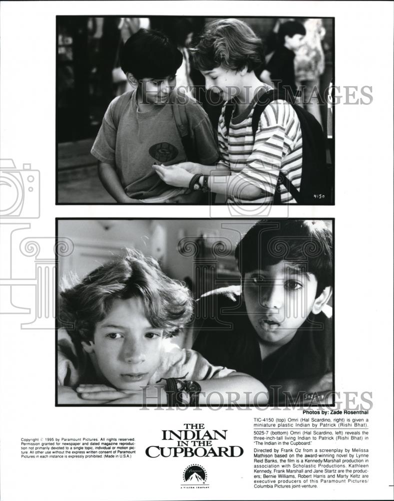 1995 Press Photo Hal Scardino an dRishi Bhat in &quot;The Indian in The Cupboard&quot; - Historic Images