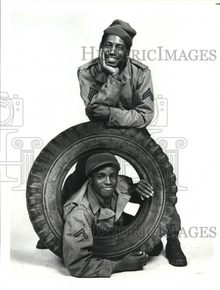 1973 Press Photo Stu Gilliam and Hilly Hicks star in Roll Out - cvp72615 - Historic Images