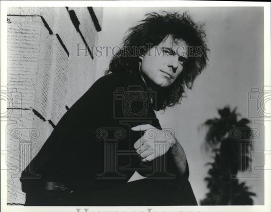 1992 Press Photo Pat Mathern Musician  - cvp49864 - Historic Images
