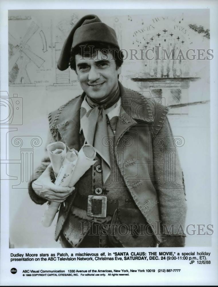 1988 Press Photo Dudley Moore stars as Patch in Santa Claus The Movie - Historic Images