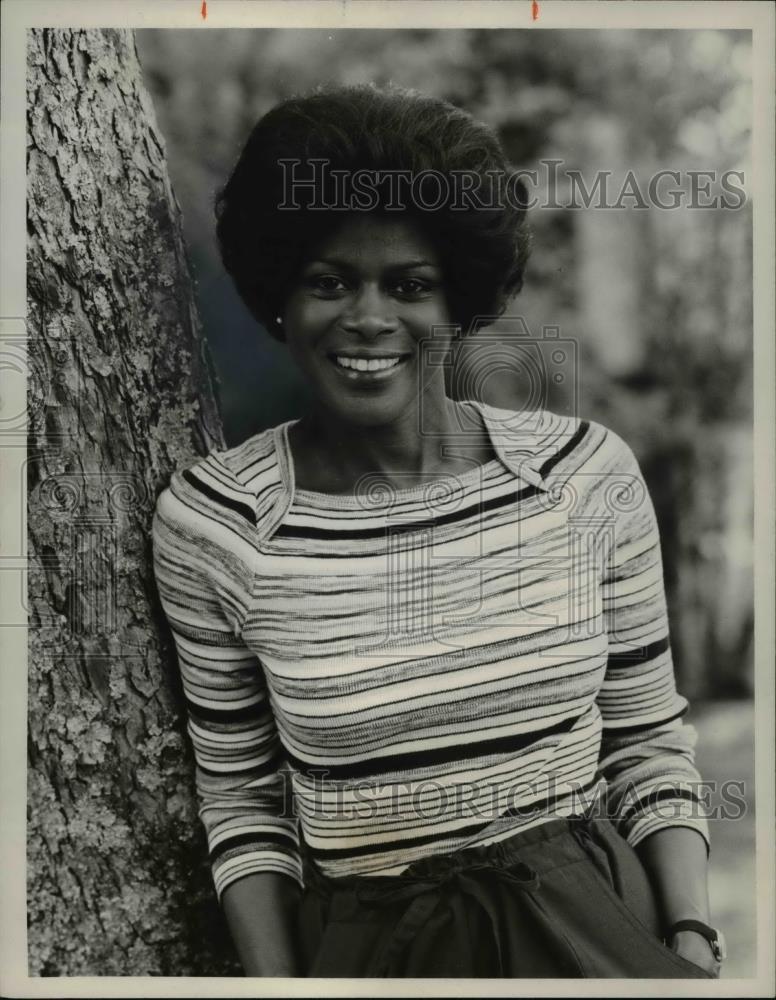 1976 Press Photo Cicely Tyson in Just An Old Sweet Song - cvp76126 - Historic Images