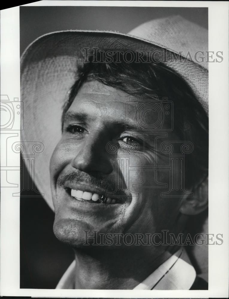 1974 Press Photo Christopher Connelly Paper Moon - cvp58877 - Historic Images
