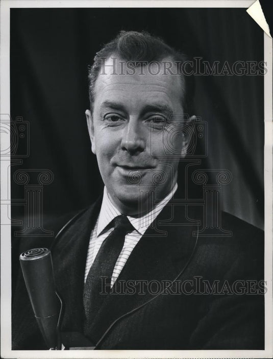 1961 Press Photo Red Rowe host of Face the Facts - cvp73286 - Historic Images